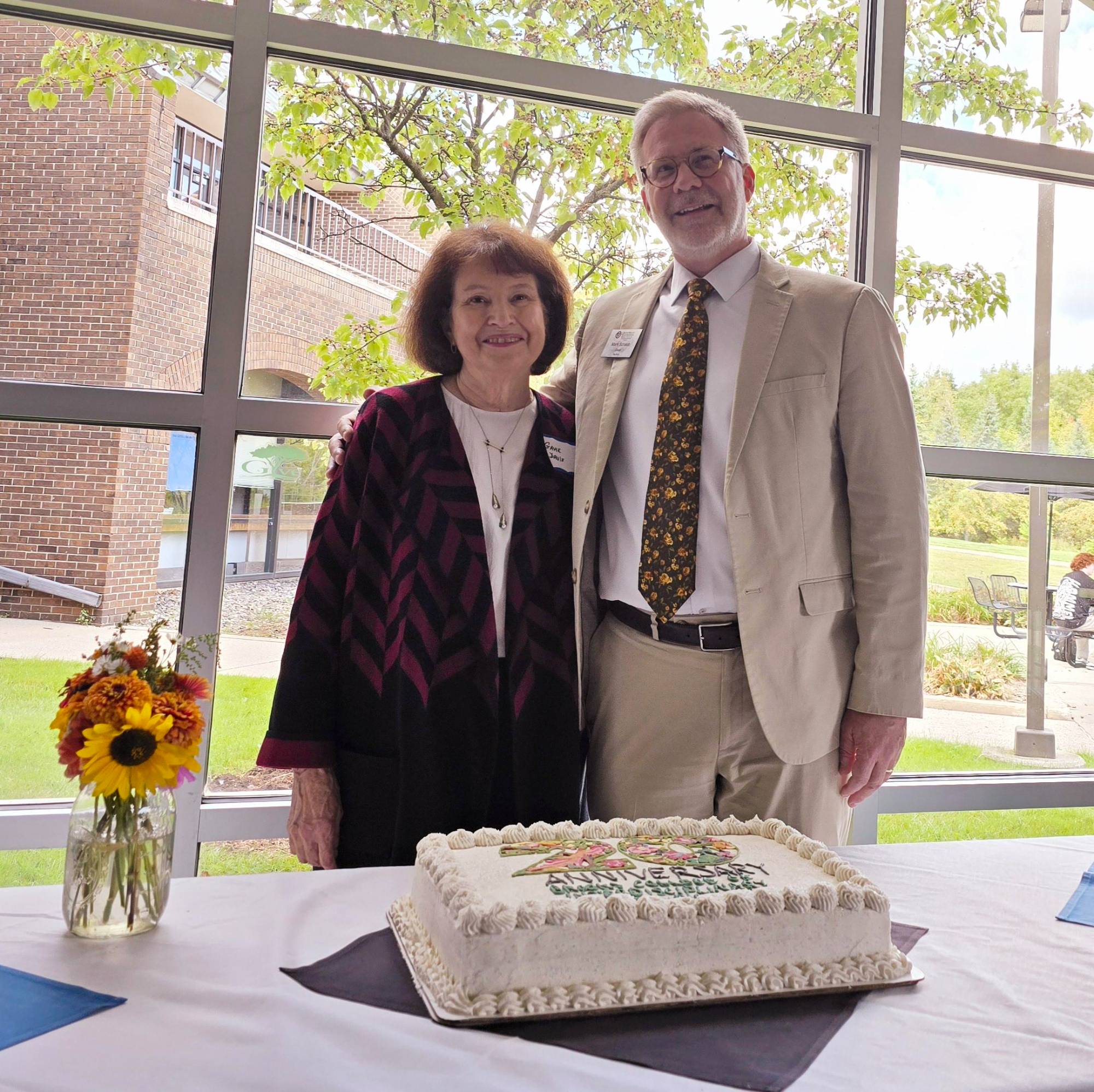 Gayle Davis, left, Dean Schaub, right.